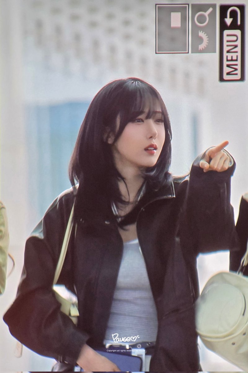 Pause0603's tweet image. 260327 신비 프리뷰
잘 갔다와 👋👋
#VIVIZ #SINB #비비지 #신비