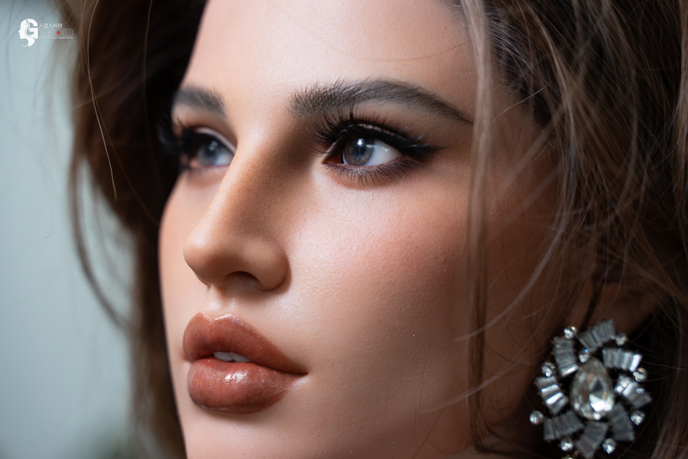 Meet Gynoid tweet media