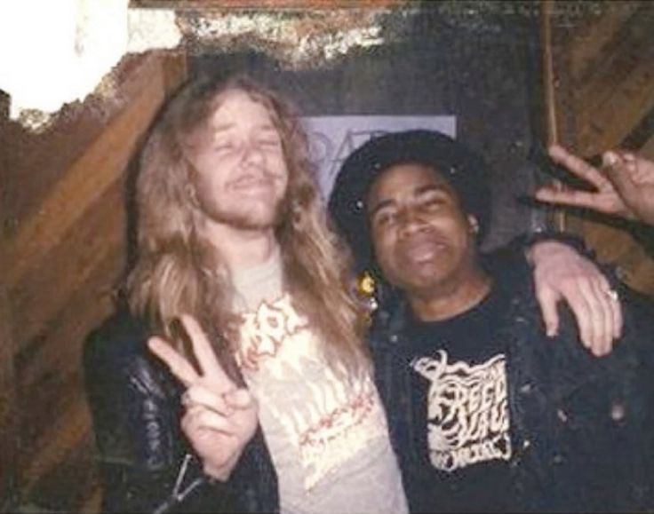 Hetfieldstaine Archive tweet media