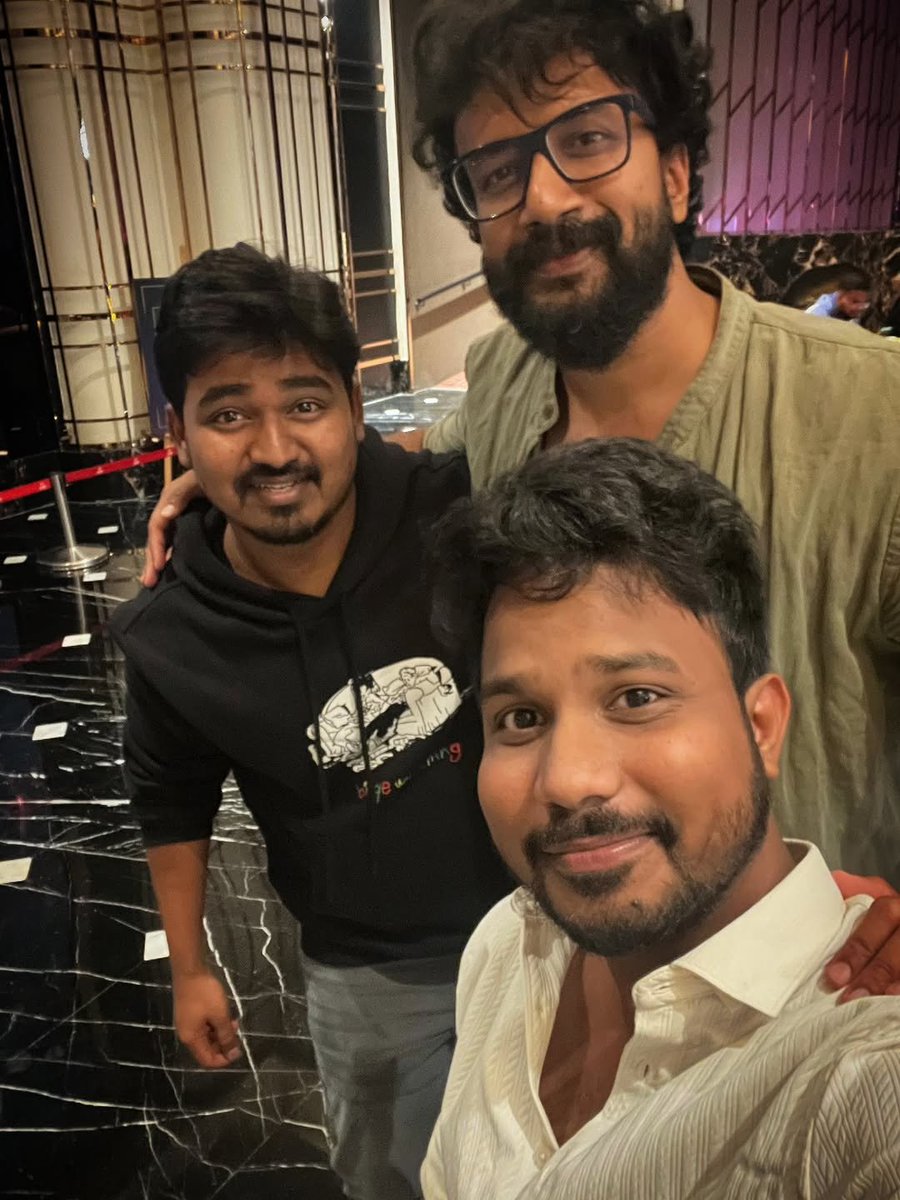 bomma_tv's tweet image. The two people behind our hero @ActorSatyaDev Anna are @viniithbabu &amp;amp; @Sandeep_tweeton , coming with their first film #Youth (Telugu dubbed) today. Support them with your love ❤️
Advance congratulations for a blockbuster, anna 🔥
#Youth #Satyadev