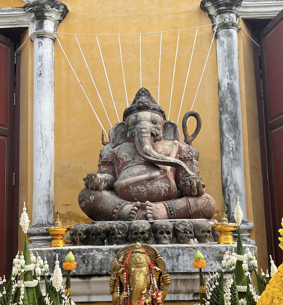 จองชุดฝากถวาย ทักไลน์ @ ค่า 🕉🕉 tweet media