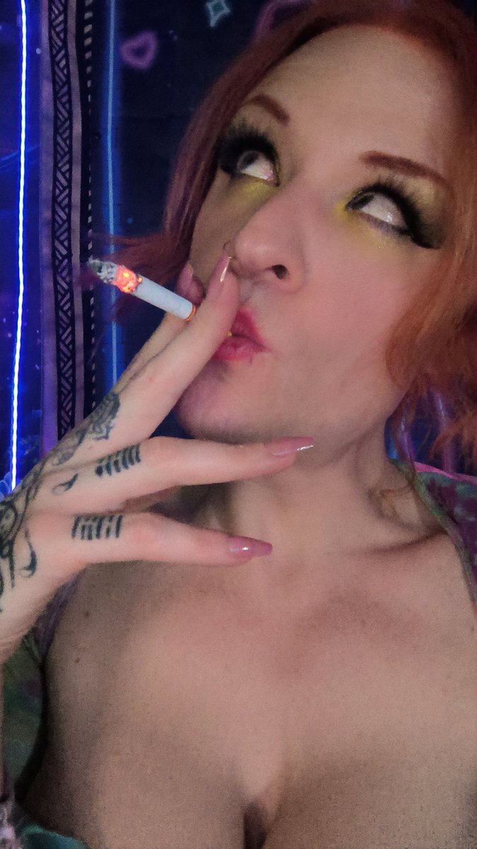 Xelda Xev tweet media