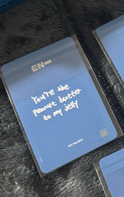 j —⋆⋆ tweet media