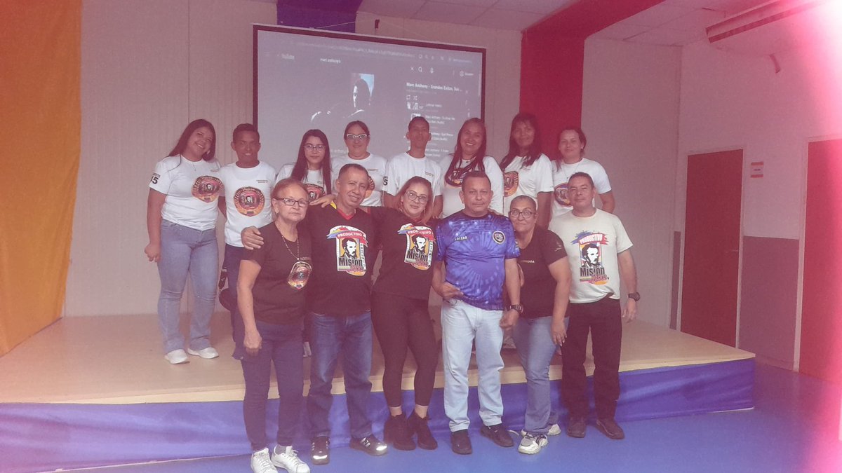 misionribastru7's tweet photo. ¡TRUJILLO PRODUCTIVO! 🇻🇪⚙️

La Misión Ribas se despliega este #26Mar:

🚀 Proyectos: Defensas exitosas en Candelaria y Valera ("Sabor Andino").
🔢 Carache: Clases de Matemáticas y encuentro organizativo en Cuicas.
🤝 Logro: Vencedores validando soluciones para sus comunidades. https://t.co/y9Z24PQGDn