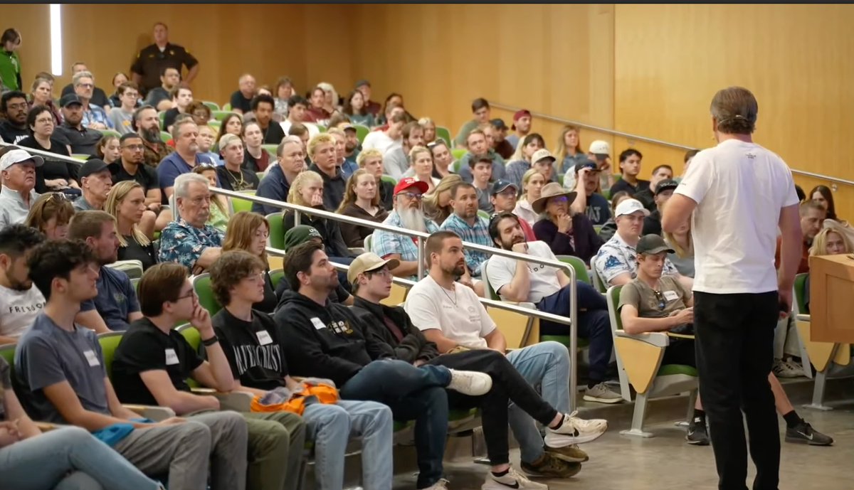 idontgiveadom tweet media