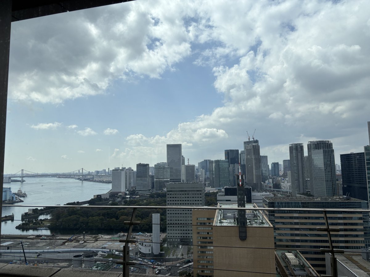 茜の空 tweet media