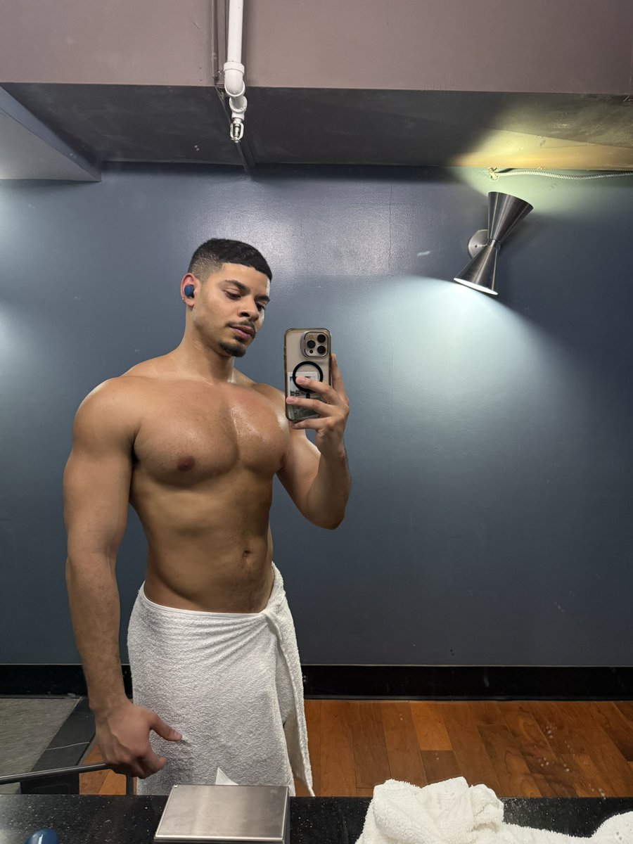 🦂David tweet media