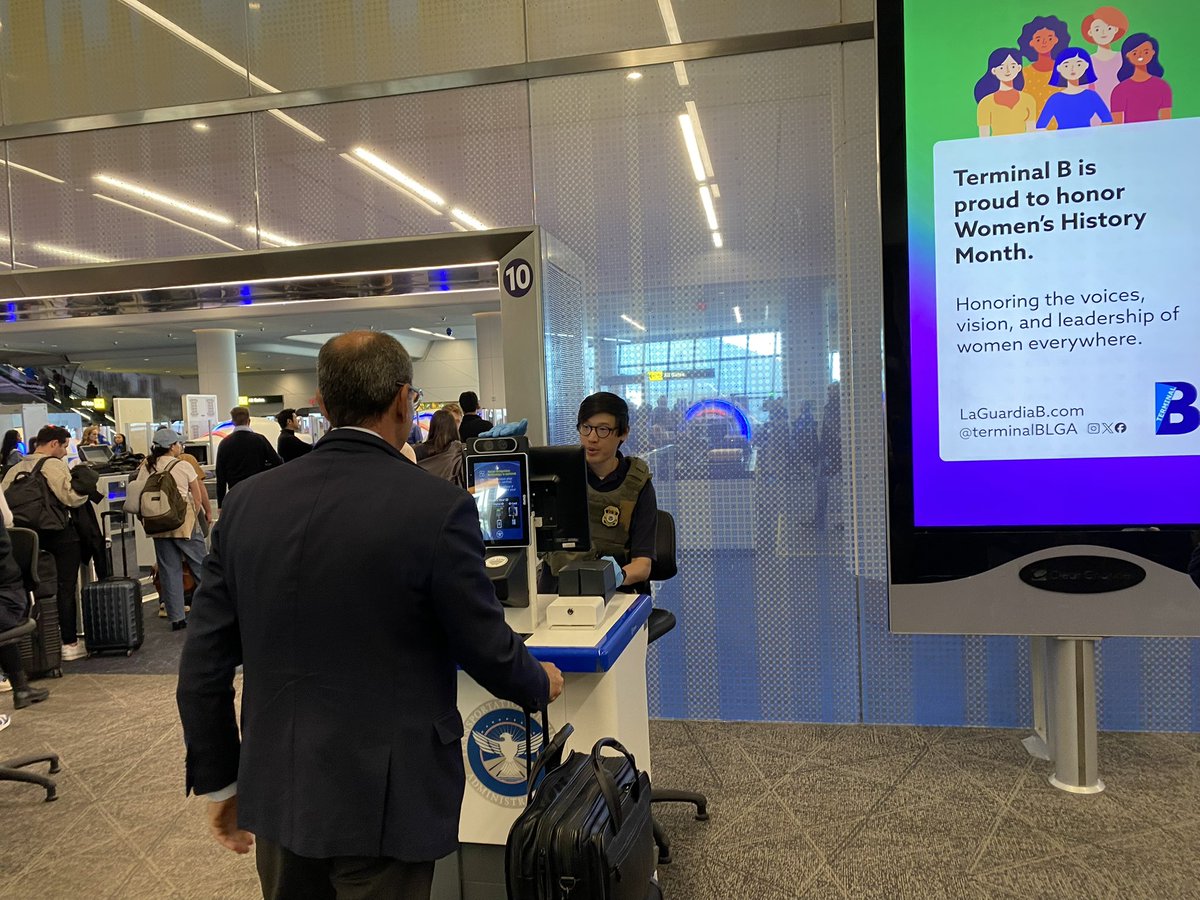 Vagoish's tweet image. ICE agents were spotted scanning IDs at LaGuardia Airport today.