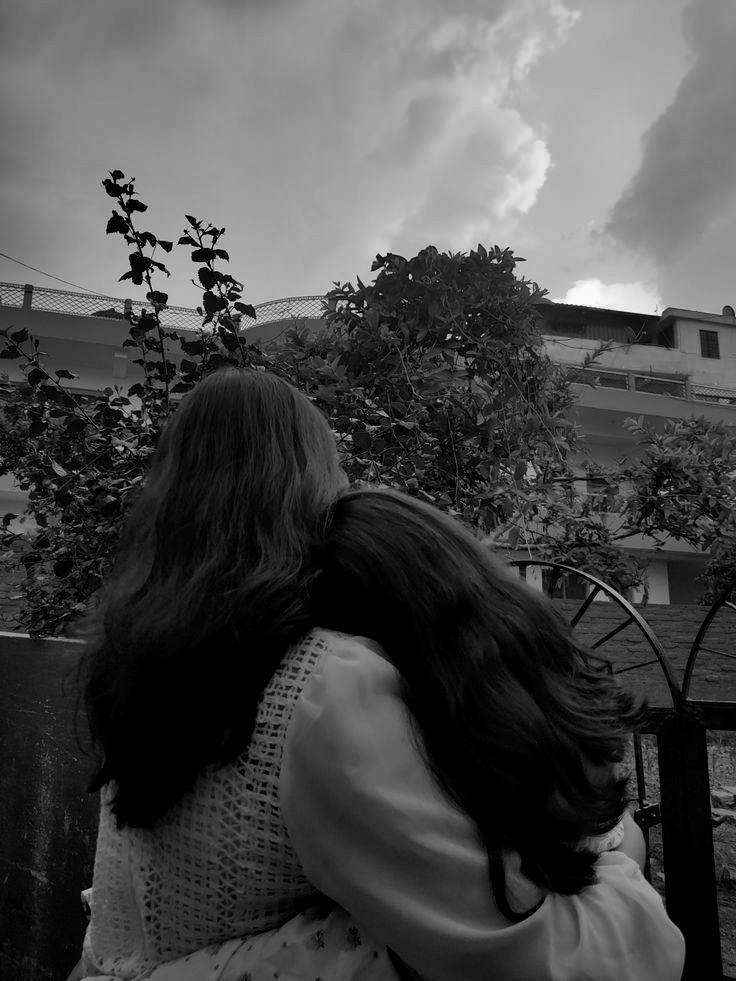 𝙆𝙞𝙣𝙖𝙣𝙙𝙞𝙩𝙖 𝙎𝙖𝙢𝙨𝙖𝙧𝙖. tweet media