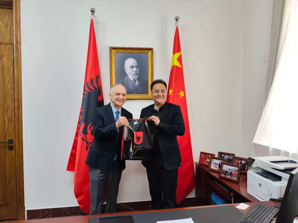 AlEmbChina's tweet photo. Ambassador Poda welcomes Ai Yakang, the “King of Birds,” at the Albanian Embassy in Beijing. 🦅

Ai has documented 4,000+ bird species &amp; advocates for biodiversity. 

A joint photo exhibition is coming soon to the Embassy &amp; later in Albania! 🇦🇱🇨🇳 https://t.co/uHWG9tP6Py