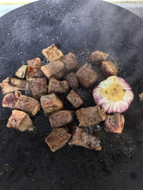 NazHajk2003's tweet photo. Dinner
Pan-fried beef and salmon https://t.co/Ggy1V0e4Q7