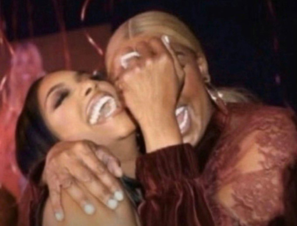 Beep Beep Bitxh🦄 tweet media