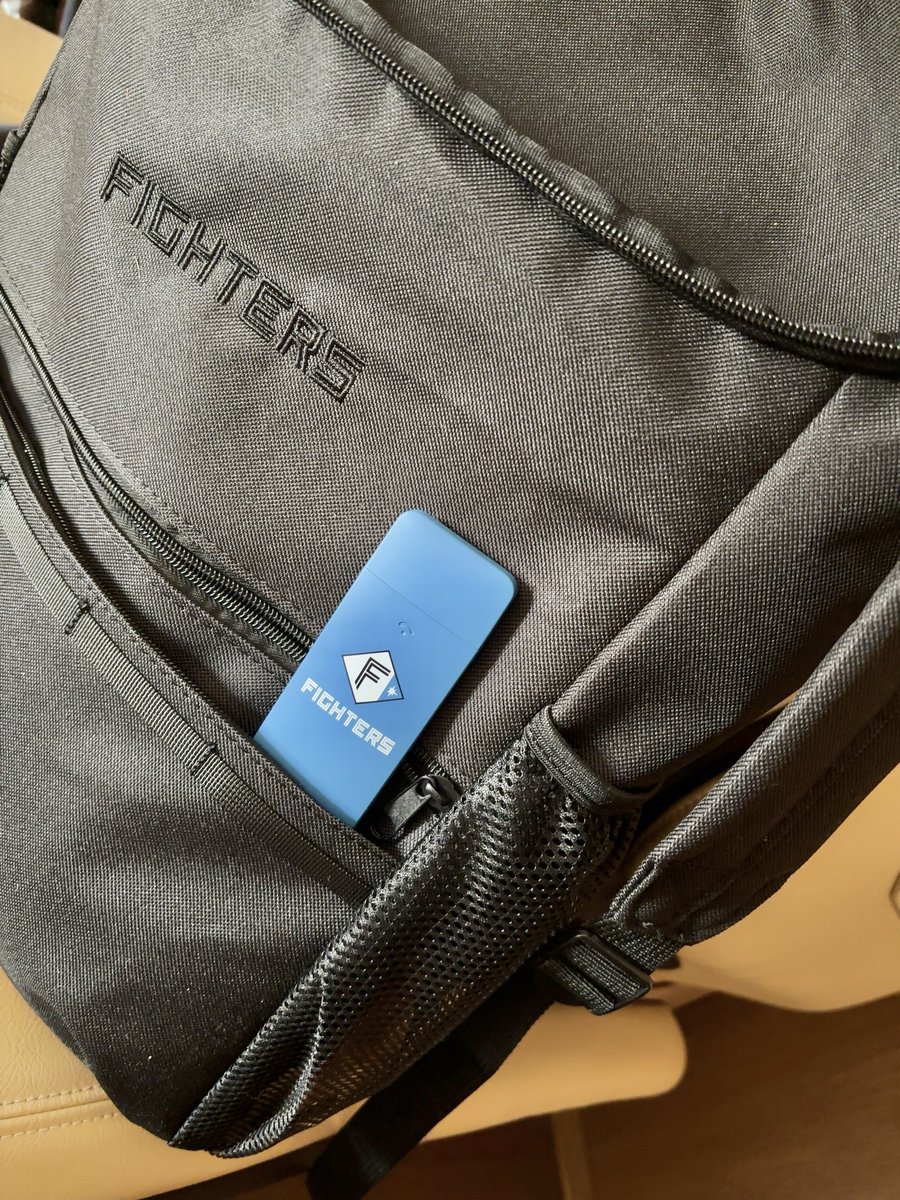 ricafukami88's tweet image. 初ポケットWi-Fi⚡️ecoco試した✨とにかく軽くて小さくて、ファイターズデザインがめちゃ可愛い💕
持ち歩いてストレスにならないのがありがたいですー。むしろこの可愛さなら持ち歩きたい😍
海外でも使えるので,その時はがっつりお世話になりそうです😘

#PR
#ecoco
#TD10
#モバイルWiFi
#ポケットWiFi