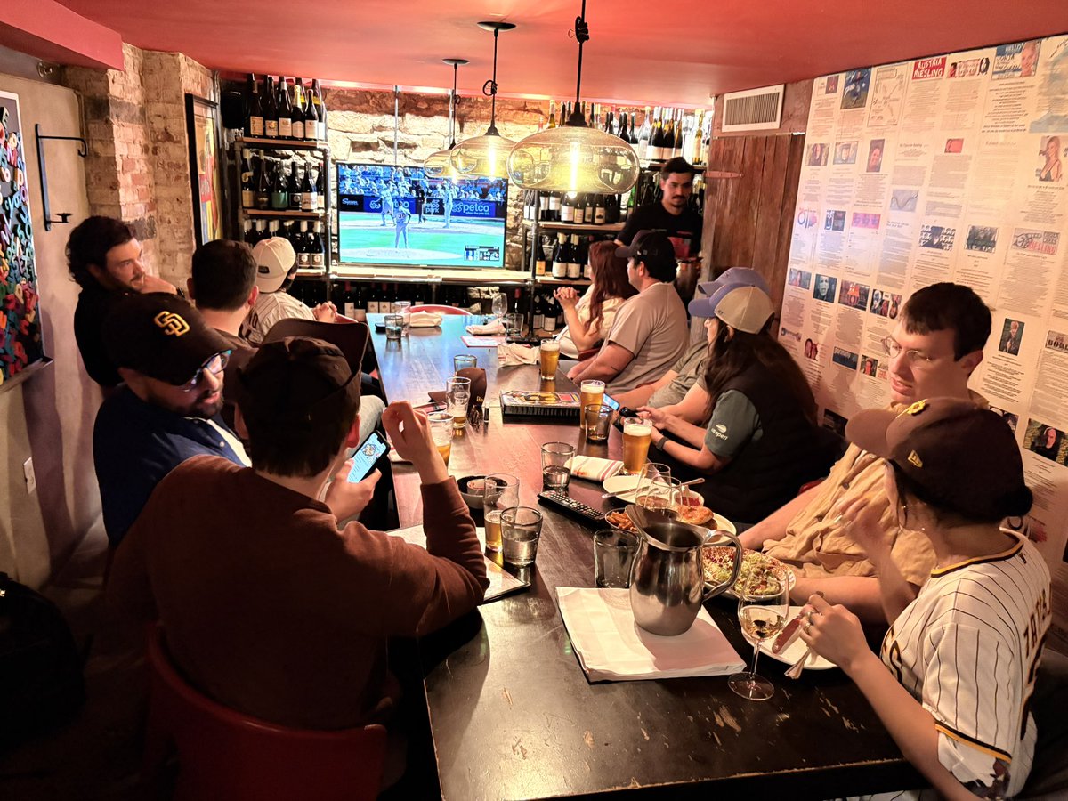 Padres Peddler tweet media