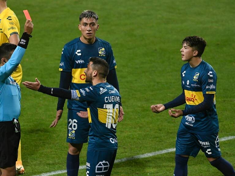 Wachouros EN LA 🅱️ tweet media