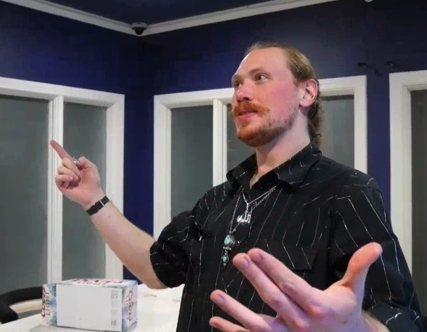 Woodsman tweet media