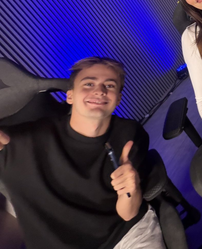 lu 12/11 tweet media