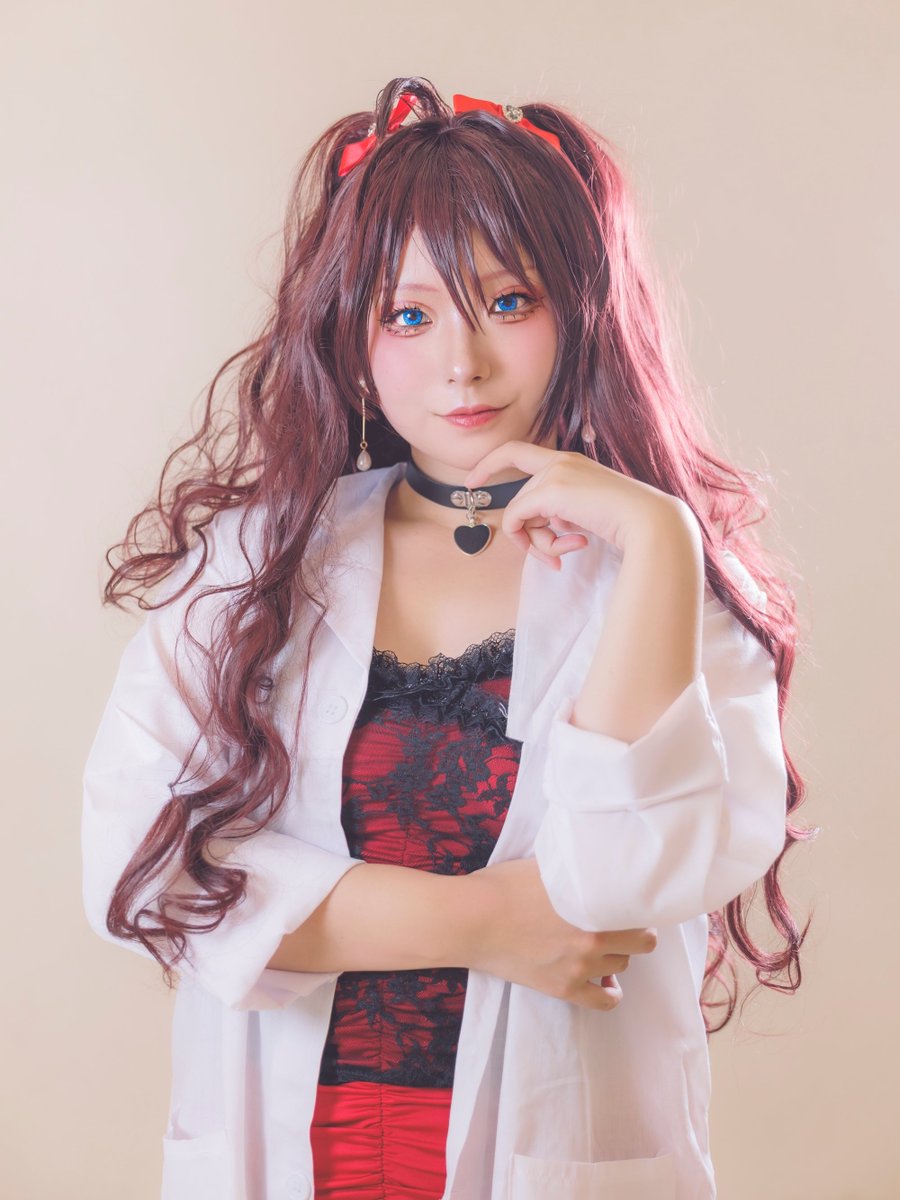 緋色月 tweet media