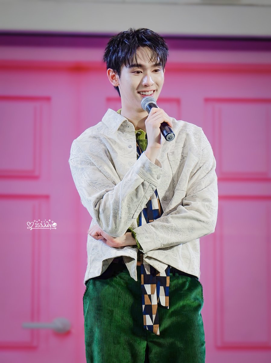 -เอ็นเจเป็นหนอนหนังสือ♡ tweet media