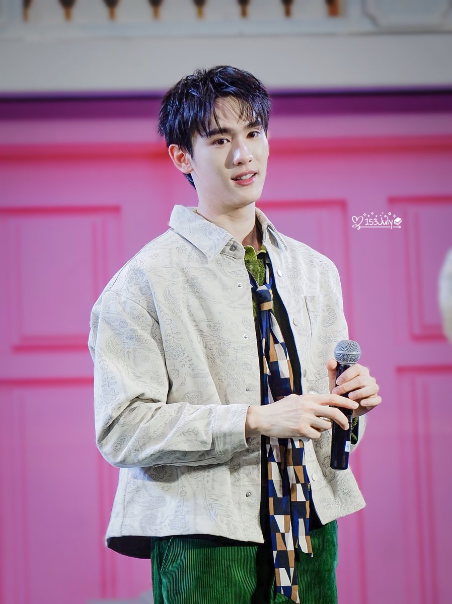 -เอ็นเจเป็นหนอนหนังสือ♡ tweet media