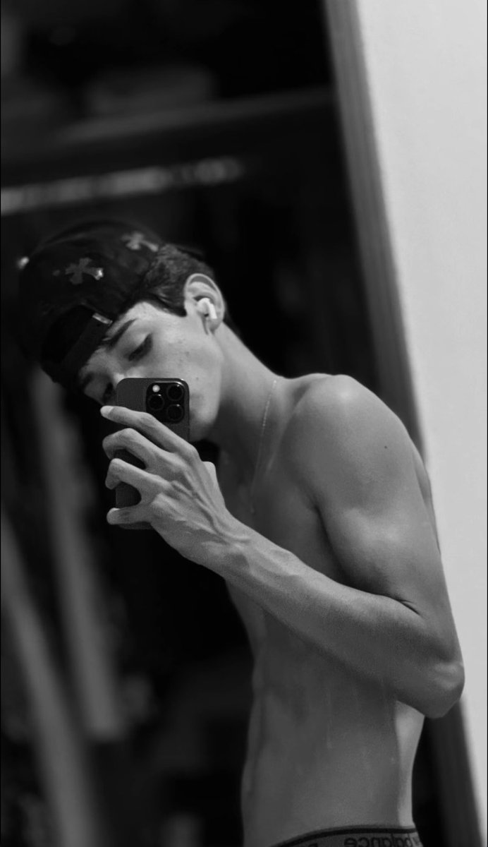 Daniel 🫅🏻 tweet media