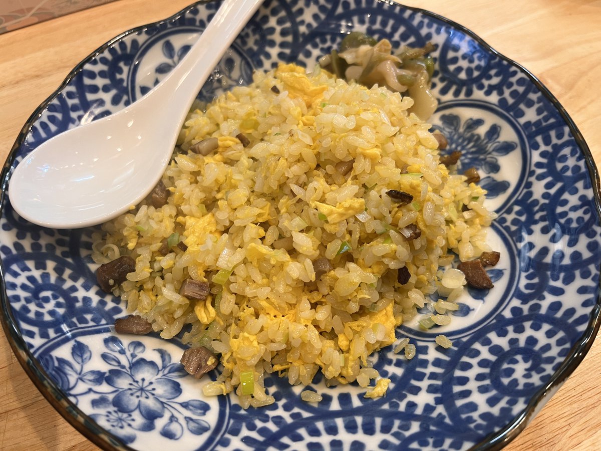 にょす tweet media