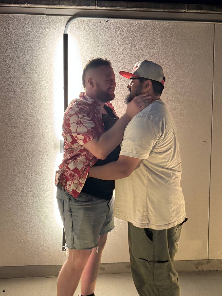 Eclipse Warnock tweet media