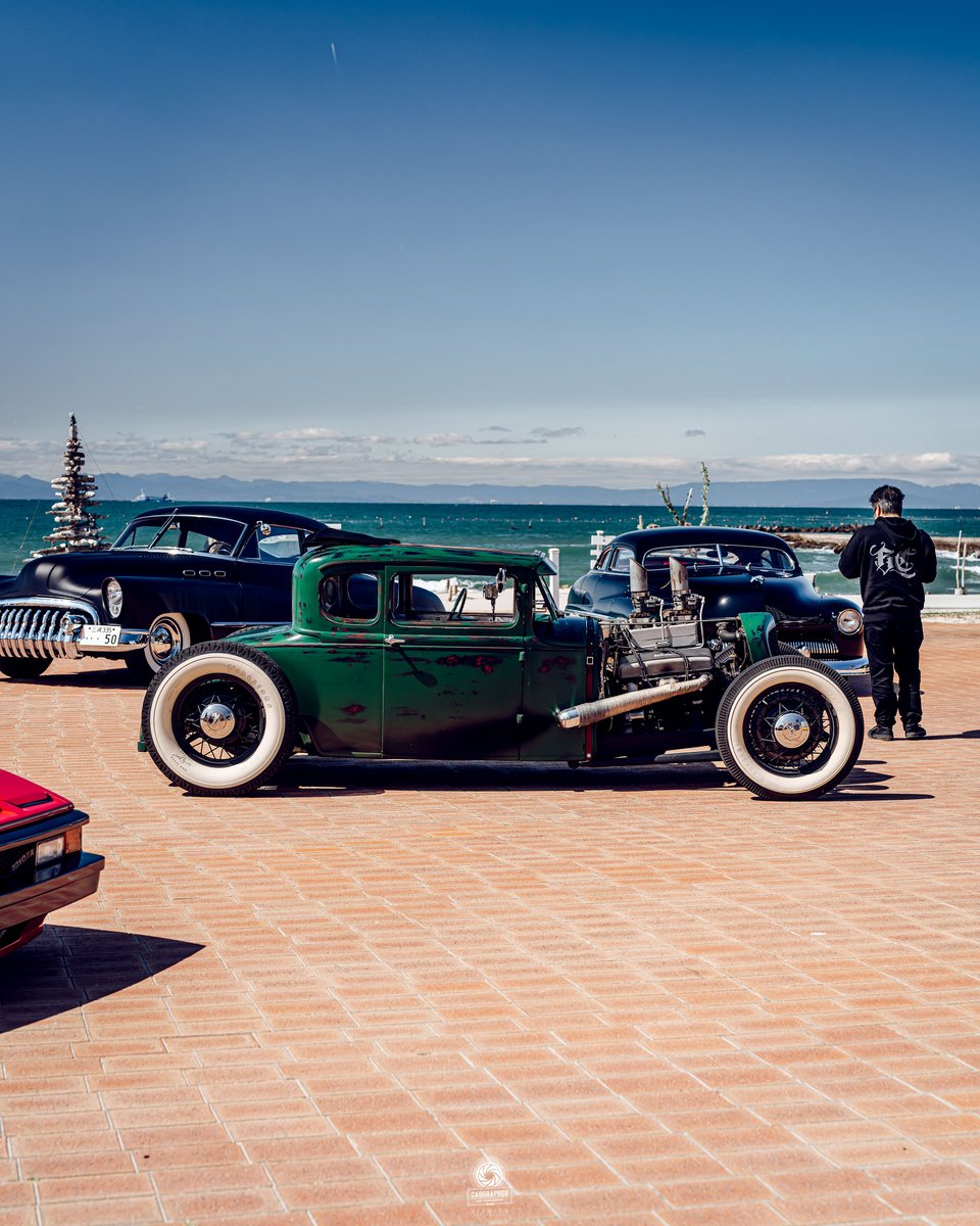 J 👁△ tweet media