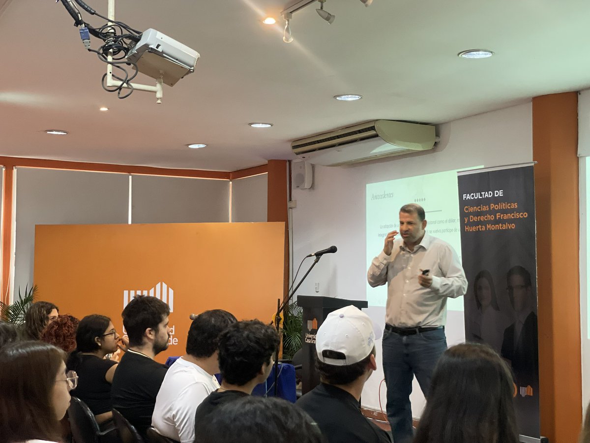 Economía Política tweet media