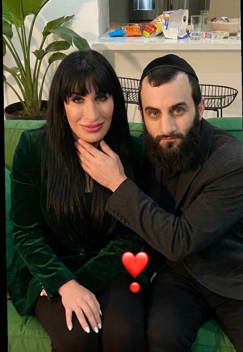 Parody Jeff tweet media