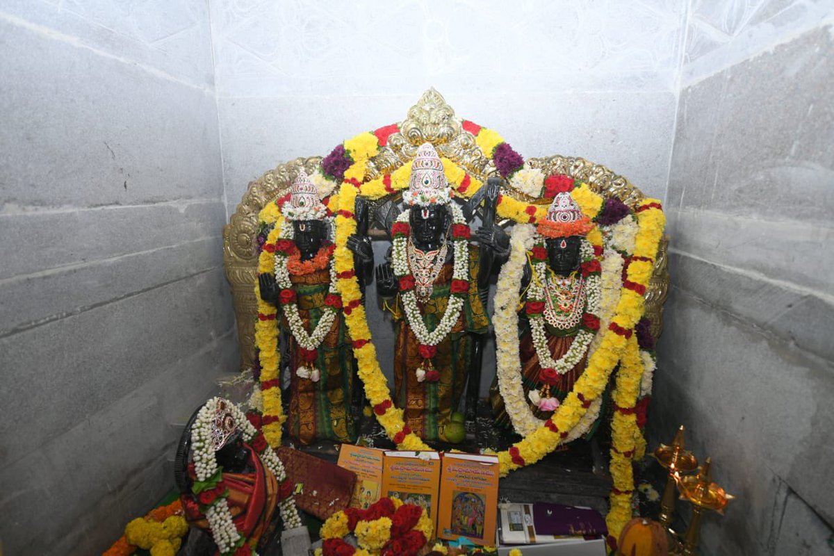 YS Jagan Mohan Reddy tweet media