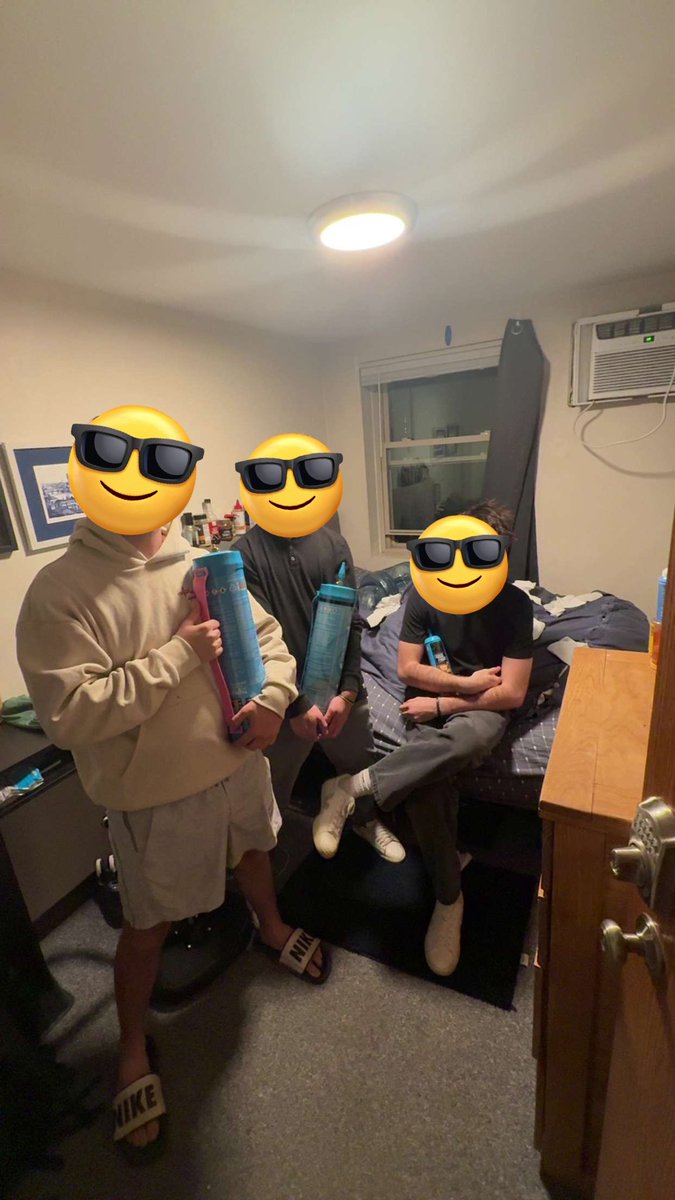 BigRedDoggy_'s tweet photo. BV ratio me if you must. #ransack https://t.co/Sg04UAKVtp