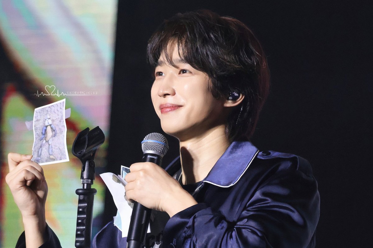sds_cn's tweet photo. [📸] 2026 N.Flying FAN MEETING ‘우.사.합 : 우리 사소한 얘기 좀 합시다’ Day 2

With Stone Friend

#NFlying #엔플라잉 #우사합 #서동성 #SeoDongSung #nflying https://t.co/yT6s3tPCfo