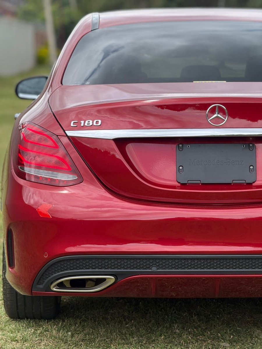 RuePella's tweet photo. *2018 MERCEDES BENZ C-Class*
🔥AMG Line PKG
🔥2L Petrol Engine
🔥Original Mileage 89 000 km
🔥Black Leather Interior
🔥Radar &amp; Lane-Assist Sensors
🔥Supper Clean with lots of extra
*Price: $26k 
+263771912812
📍Harare https://t.co/ExVqu799LP