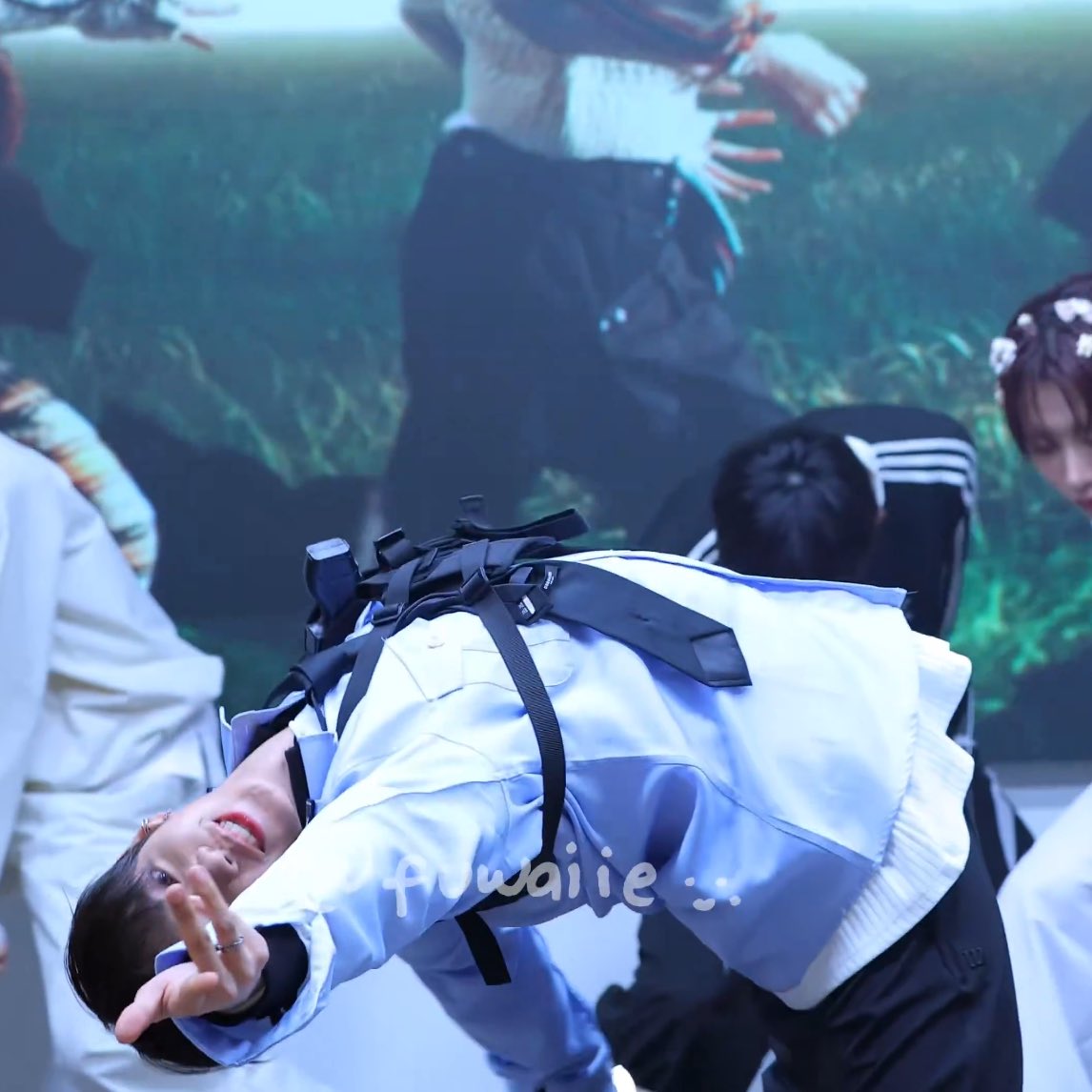 ✿ 𝚈𝚄𝙼𝙸 ⋆˚ tweet media