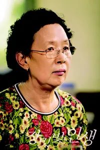 몰락하는달 tweet media