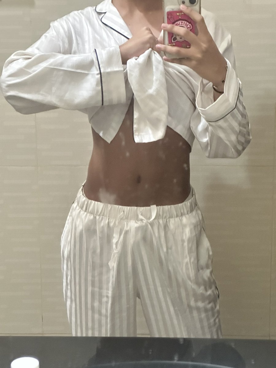 aaron🐝 tweet media