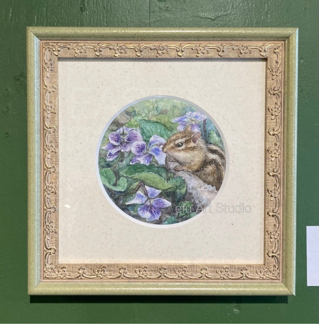 fkt_E's tweet photo. 個展後半2日目です！

桜も咲きだしてお散歩日和🌸

今回は春の花の作品が多めです。
写真は「野山の花」小さく可愛いスミレの花🐿️ https://t.co/KTQCa6xhwX