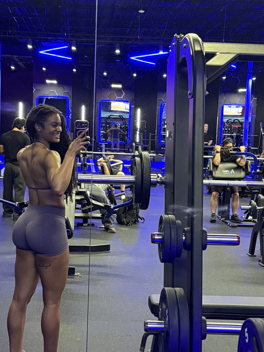 Keshonna Towns 💗 tweet media