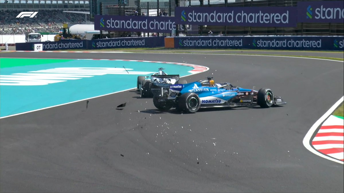 F1's tweet photo. The impact sent Albon spinning and carbon fibre flying all across the track 

#F1 #JapaneseGP https://t.co/Ou1cNob6s3