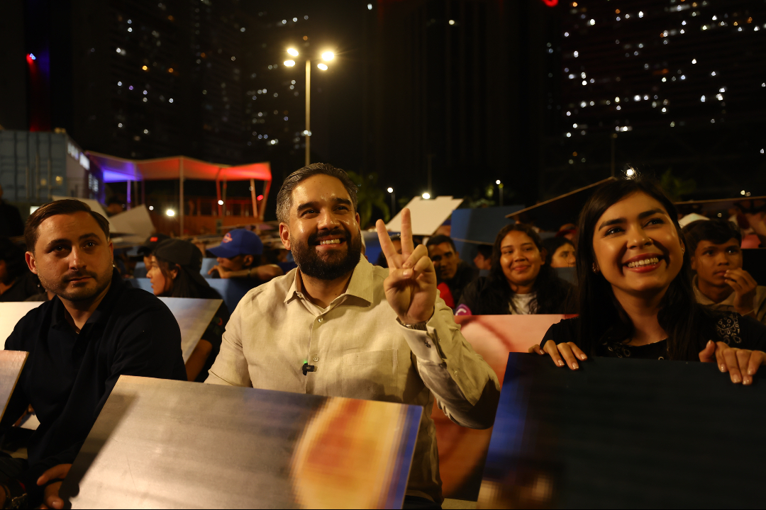 Nicolas Maduro Guerra tweet media