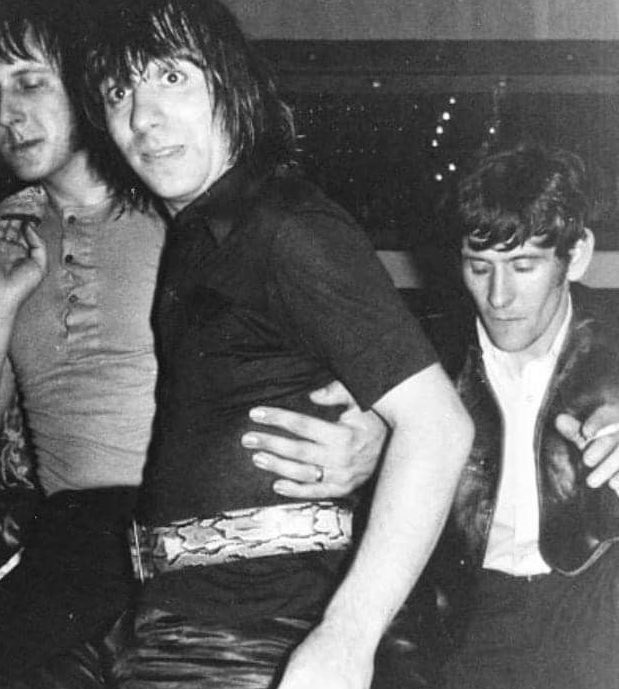 ﹏𓆉 ﹏𓊝﹏𓂁﹏ 🌴🛣️ tweet media