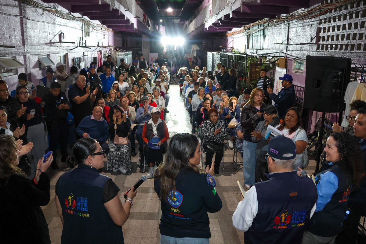 Alessandra Rojo de la Vega tweet media