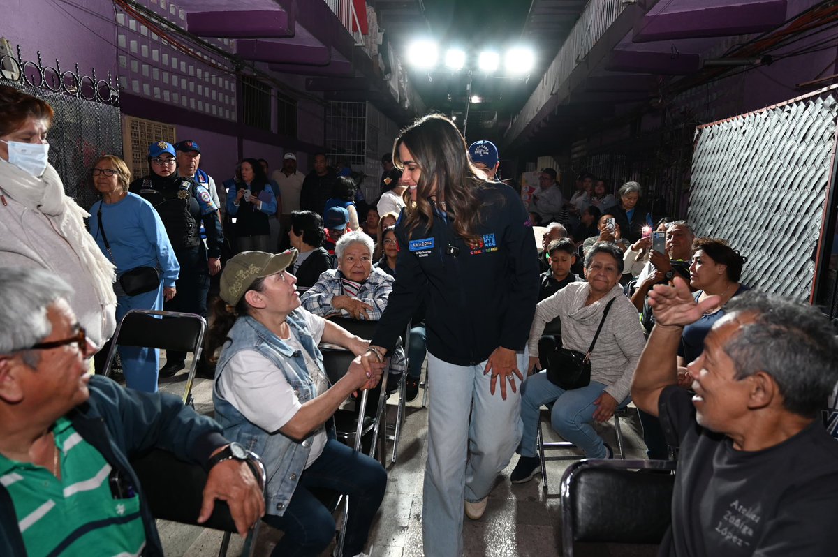 Alessandra Rojo de la Vega tweet media