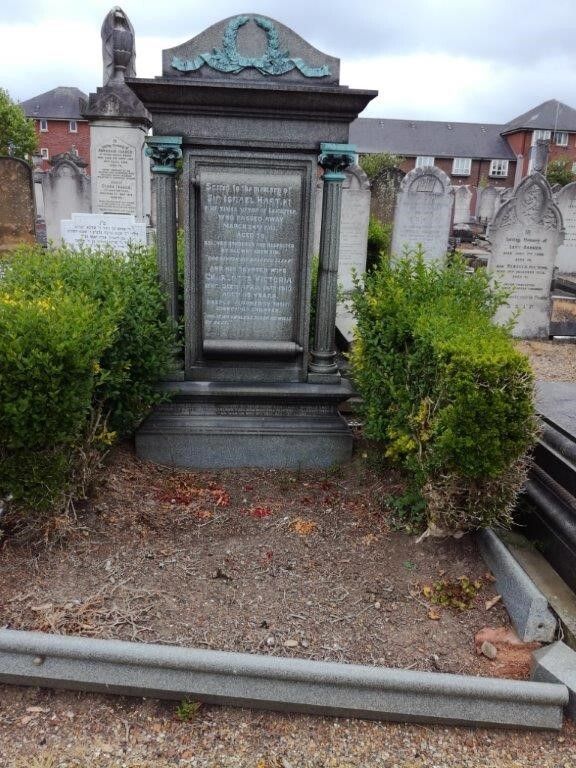 Willesden Jewish Cemetery tweet media