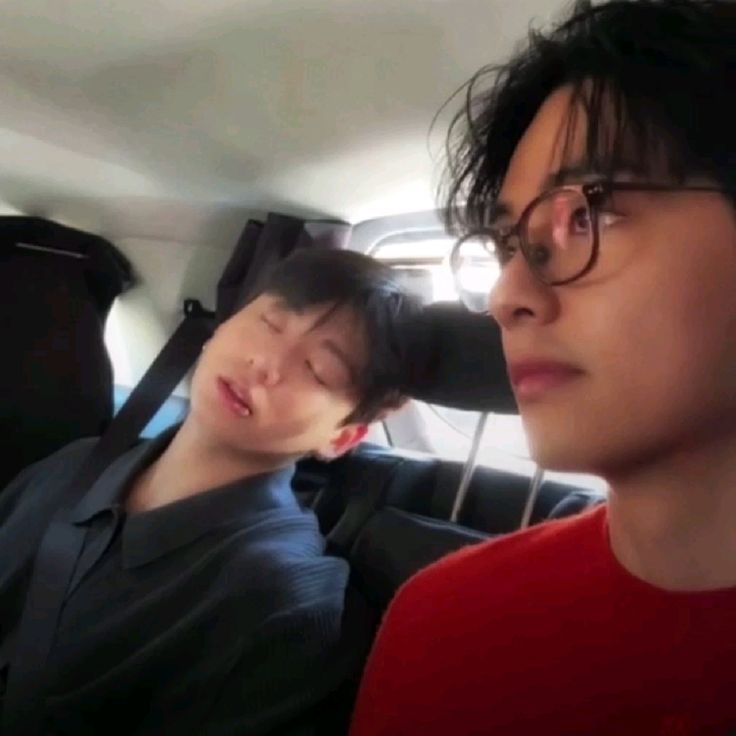 fifi ⋆ tweet media