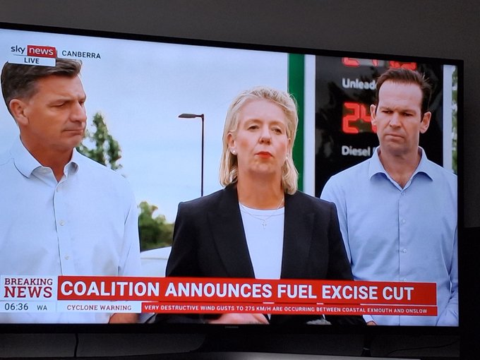 Phillip Riley tweet media