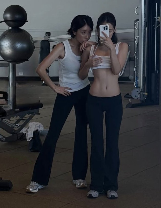 like Nara⁰ᴬ🧛‍♀️ tweet media