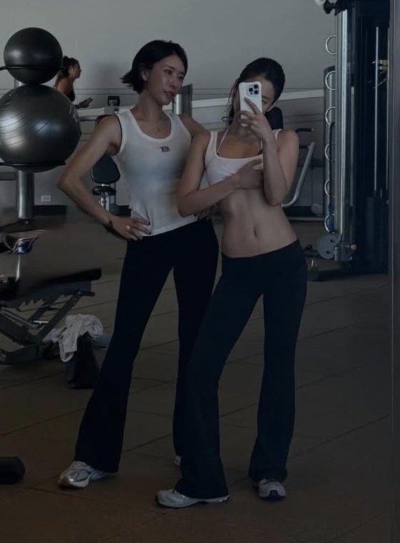 like Nara⁰ᴬ🧛‍♀️ tweet media