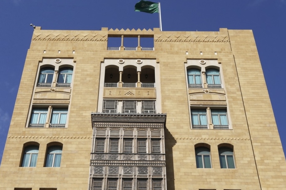 هاشتاق العرب tweet media